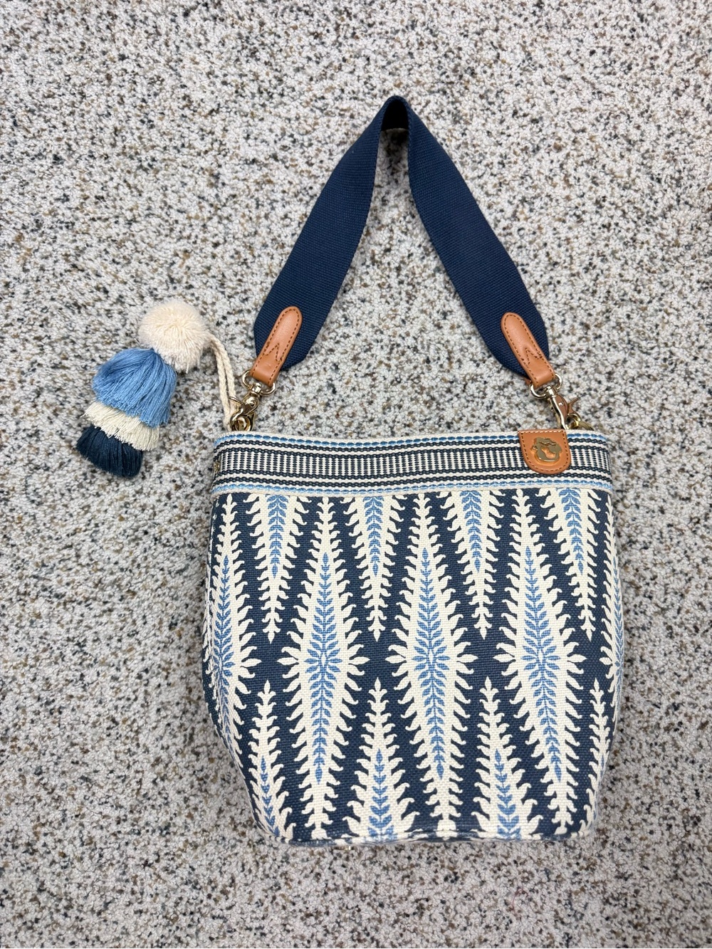 Spartina 449 Purse Blue White Shoulder Purse Boho Bucket Preppy Nautical Pom Pom